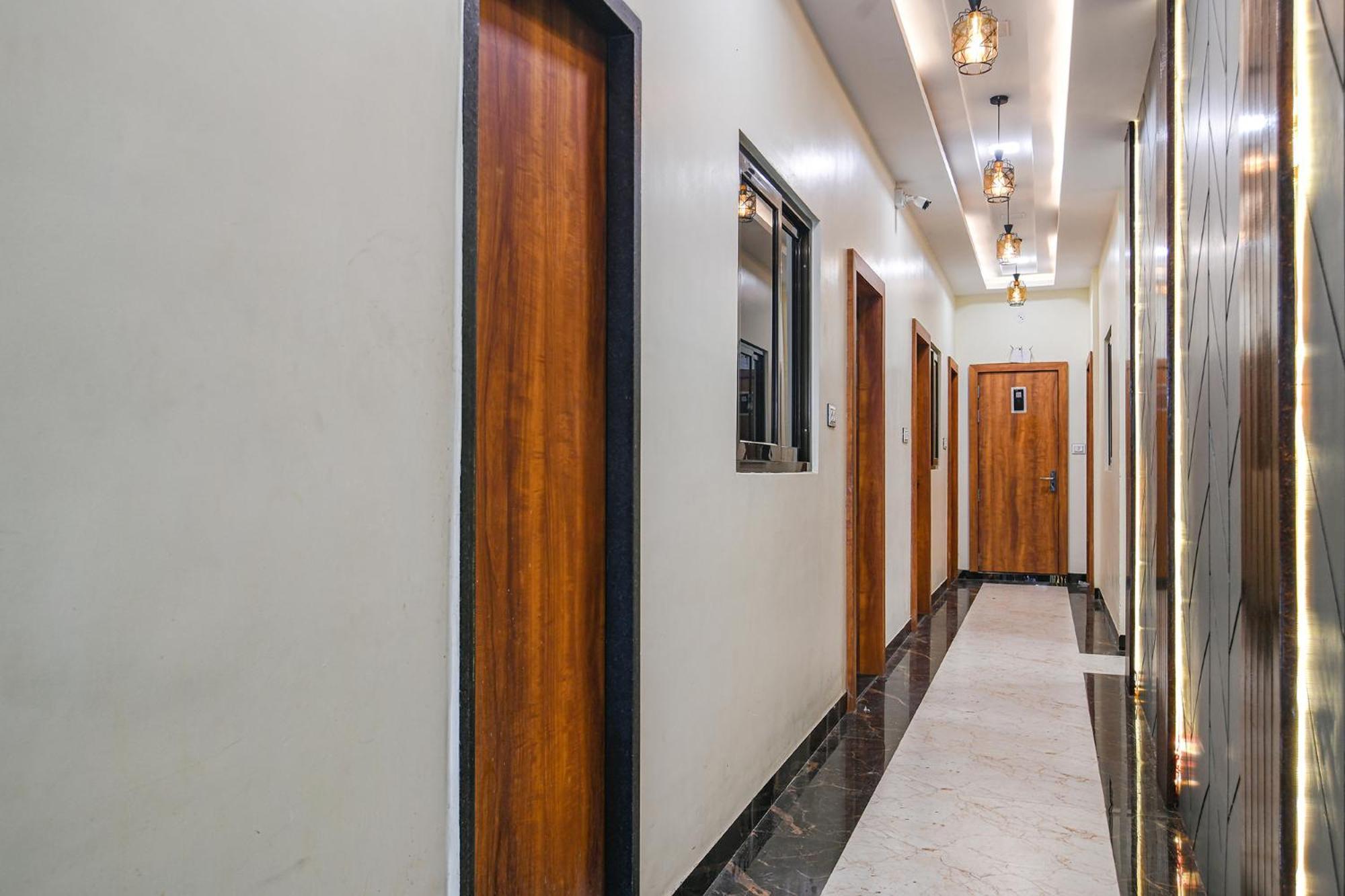 Hotel Fabexpress Orbit Udždžain Exteriér fotografie