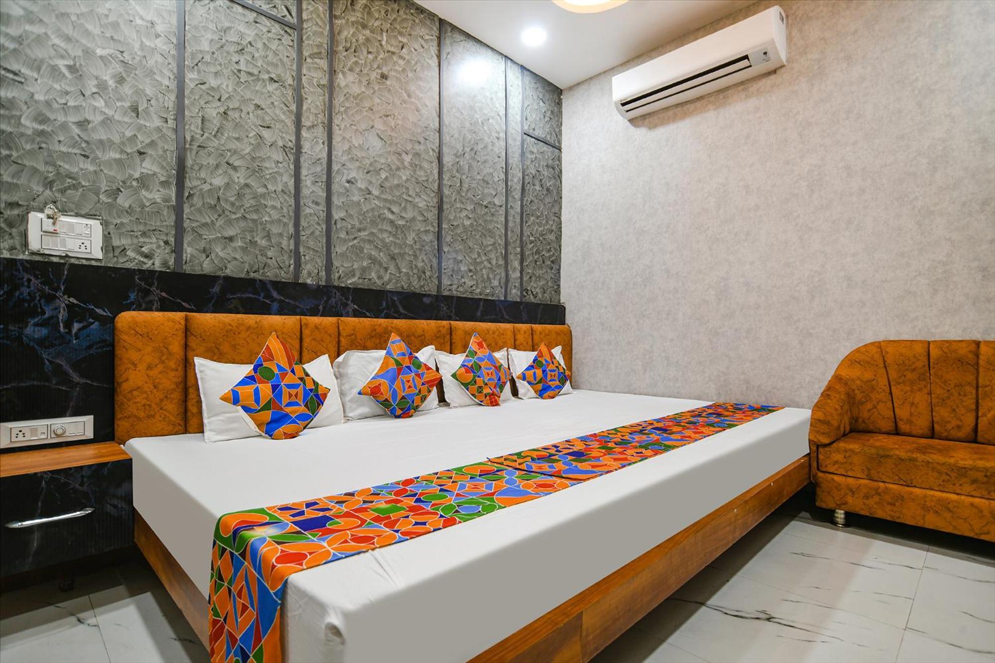 Hotel Fabexpress Orbit Udždžain Exteriér fotografie