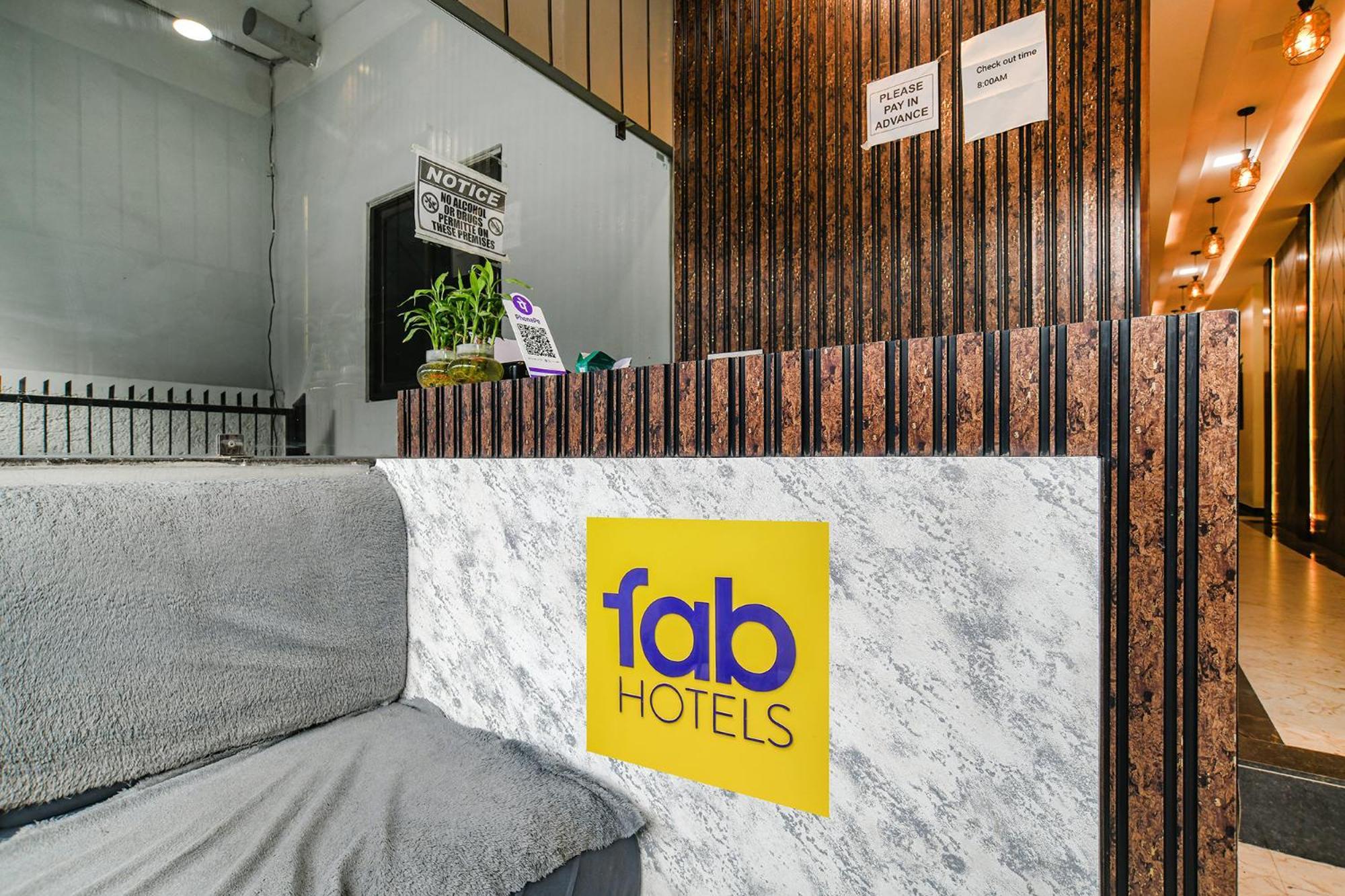 Hotel Fabexpress Orbit Udždžain Exteriér fotografie
